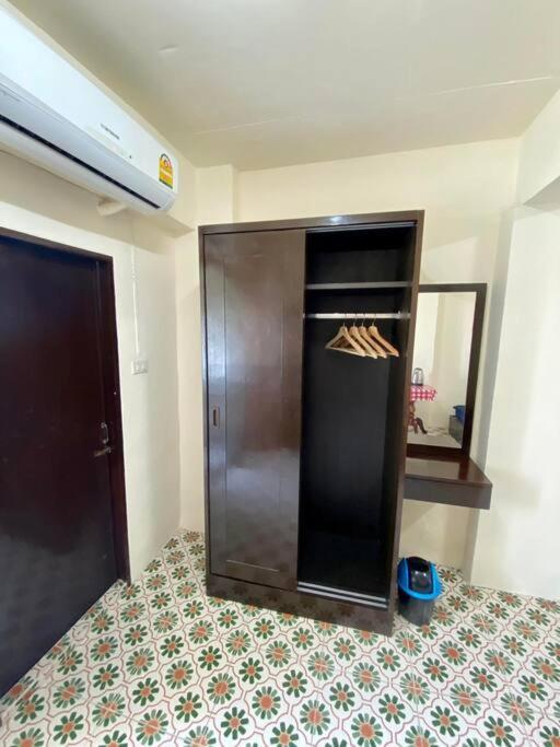 Ratanawong Place 823 Μπανγκόκ Εξωτερικό φωτογραφία